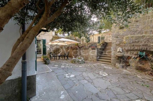 appartamento in affitto a Viterbo in zona Centro Città