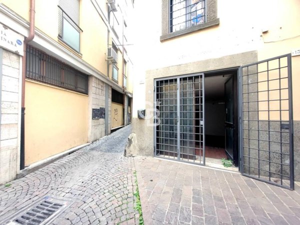 locale commerciale in affitto a Viterbo in zona Centro Città