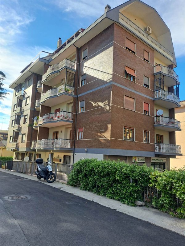 ufficio in affitto a Viterbo