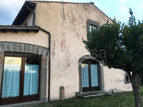 casa indipendente in affitto a Viterbo