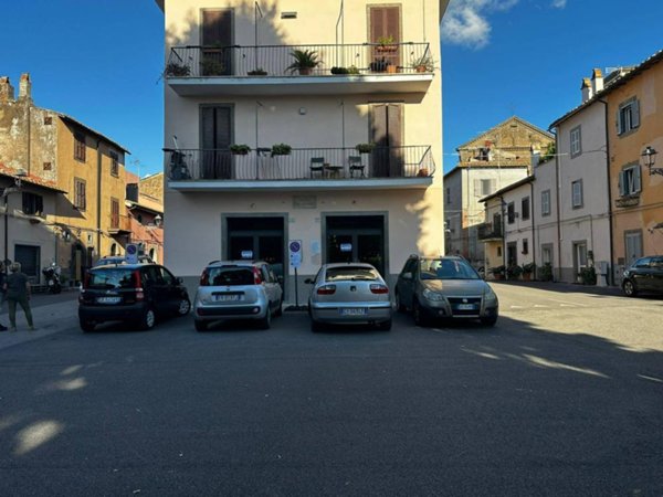 locale commerciale in affitto a Viterbo in zona La Quercia