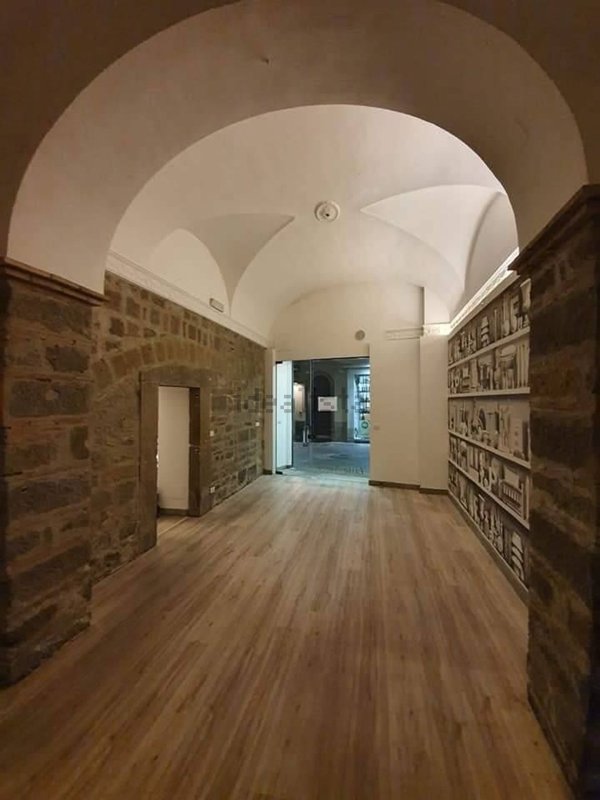 locale commerciale in affitto a Viterbo in zona Centro Città