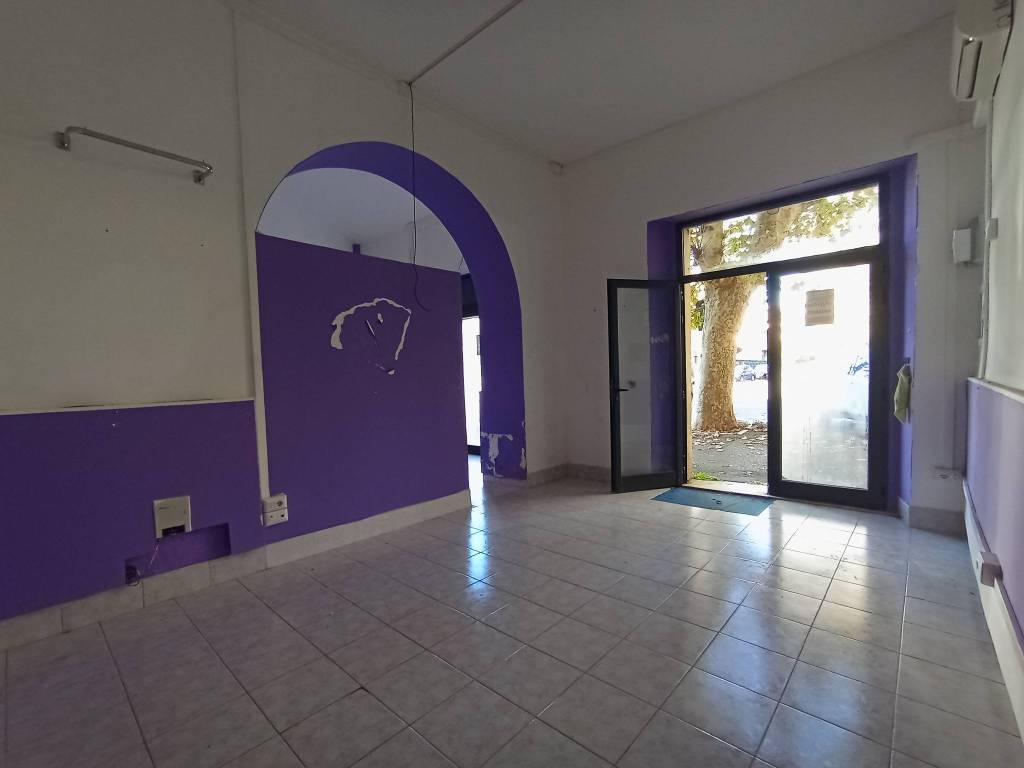 locale commerciale in affitto a Viterbo