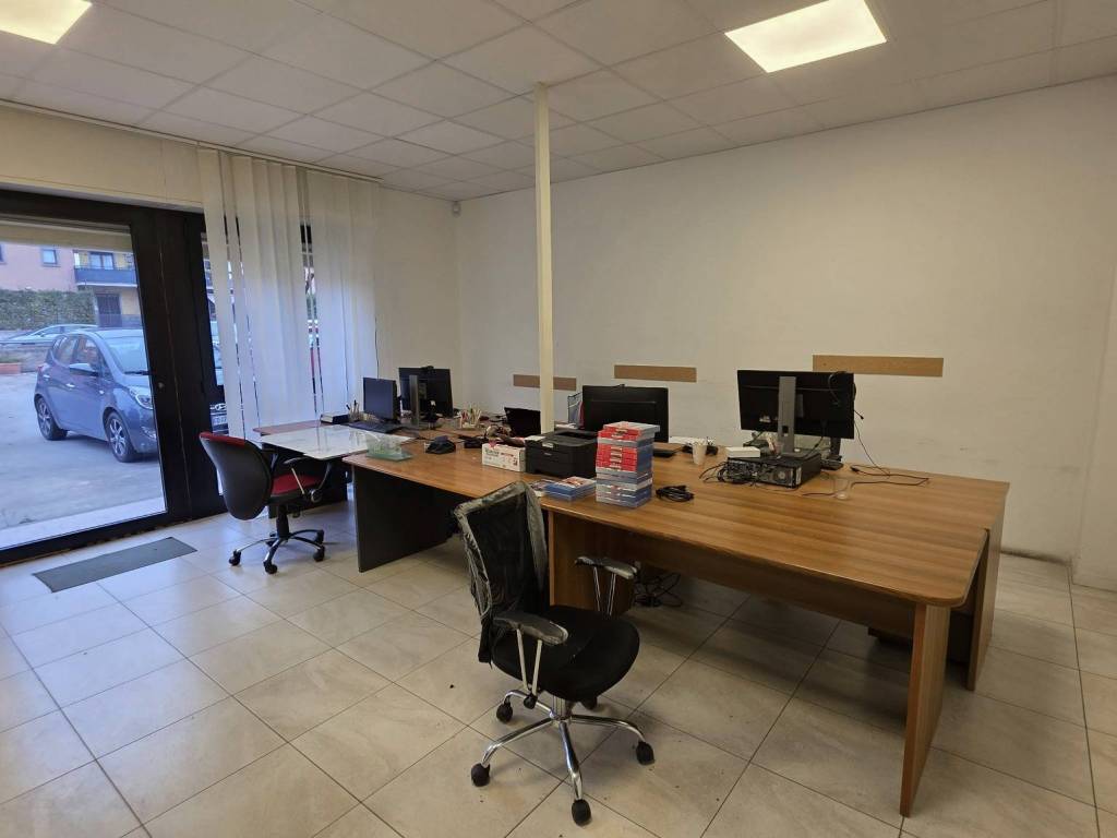 negozio in affitto a Viterbo