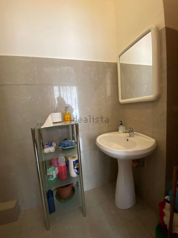 locale commerciale in affitto a Viterbo