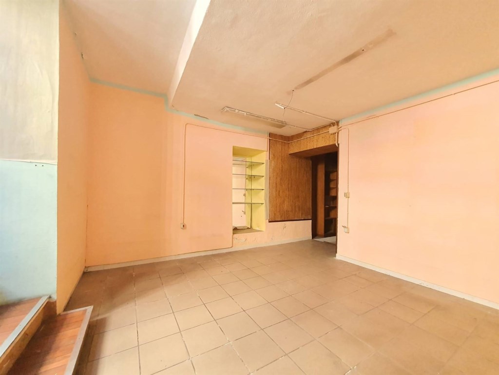 negozio in affitto a Viterbo in zona Centro Città