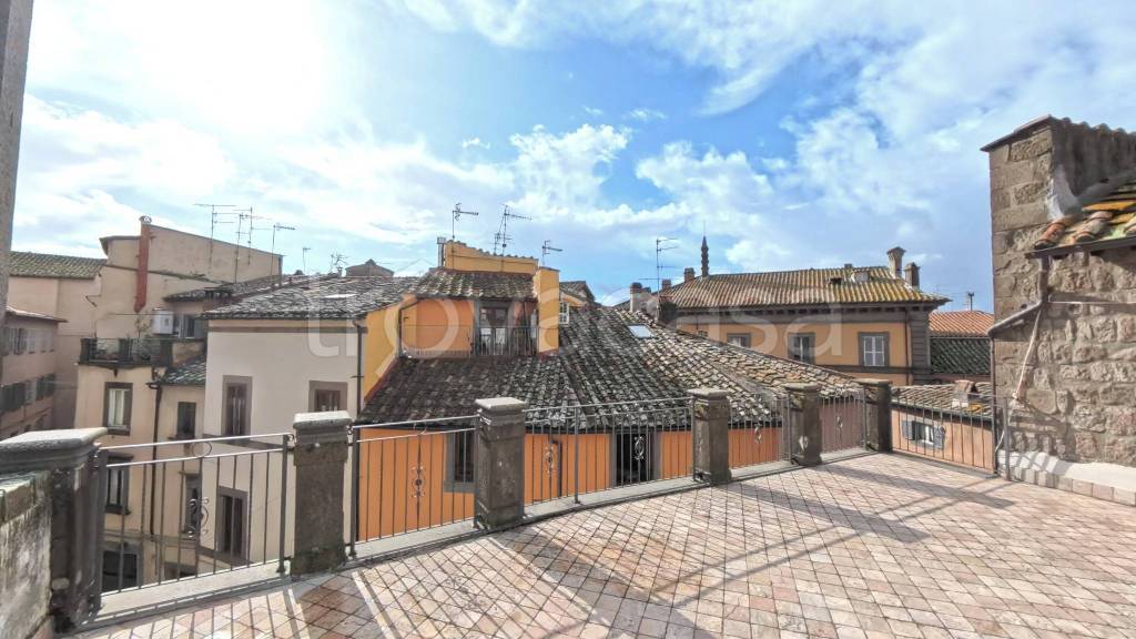 appartamento in affitto a Viterbo in zona Centro Città