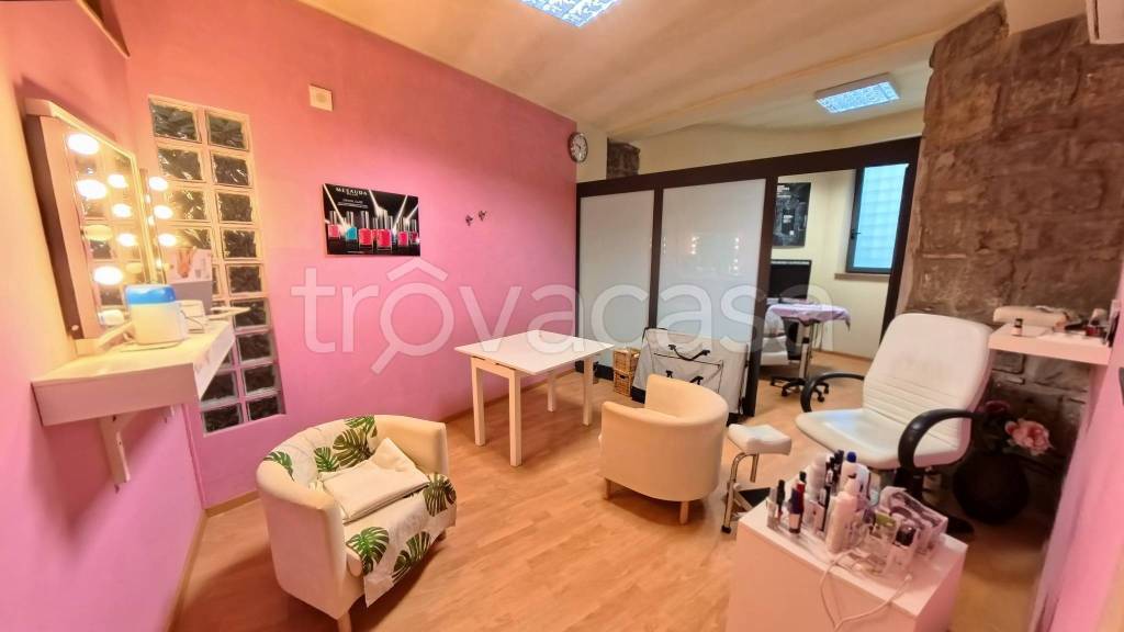 negozio in affitto a Viterbo in zona Centro Città