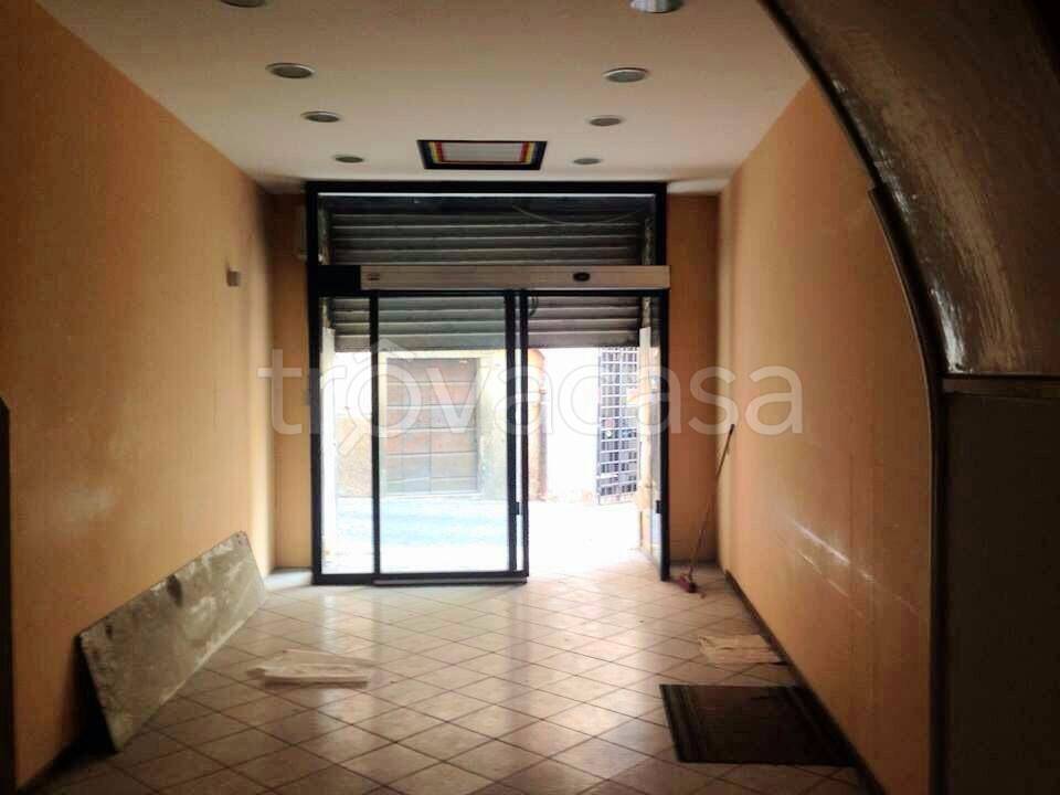 negozio in affitto a Viterbo in zona Centro Città