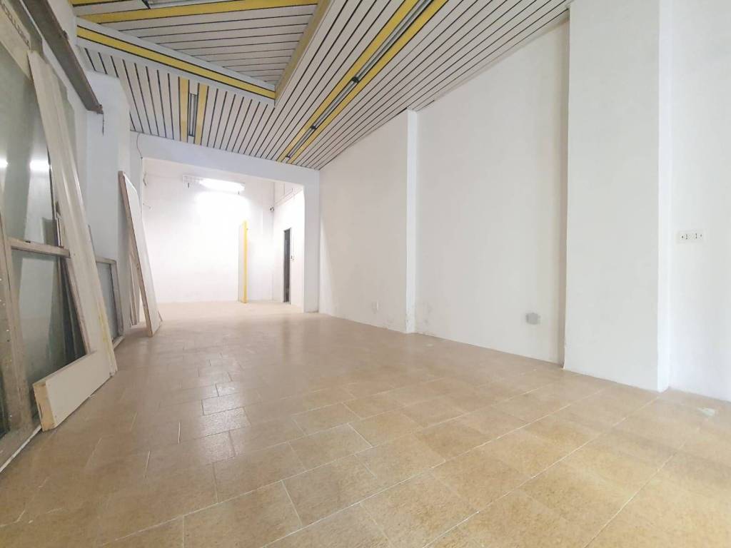 negozio in affitto a Viterbo