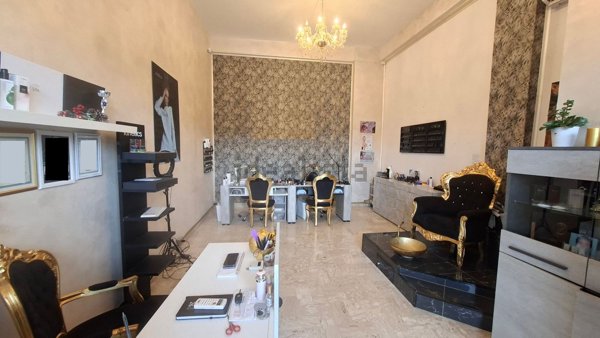locale commerciale in affitto a Viterbo