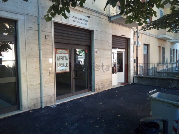 locale commerciale in affitto a Viterbo