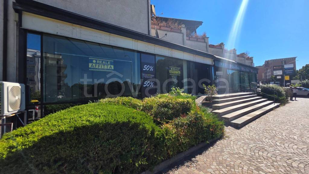 locale commerciale in affitto a Viterbo