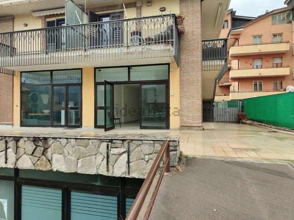 locale commerciale in affitto a Cittaducale