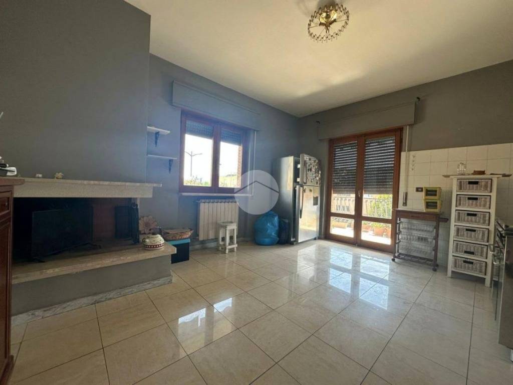 appartamento in affitto a Fara in Sabina in zona Passo Corese