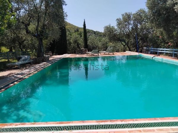 appartamento in affitto a Fara in Sabina in zona Farfa