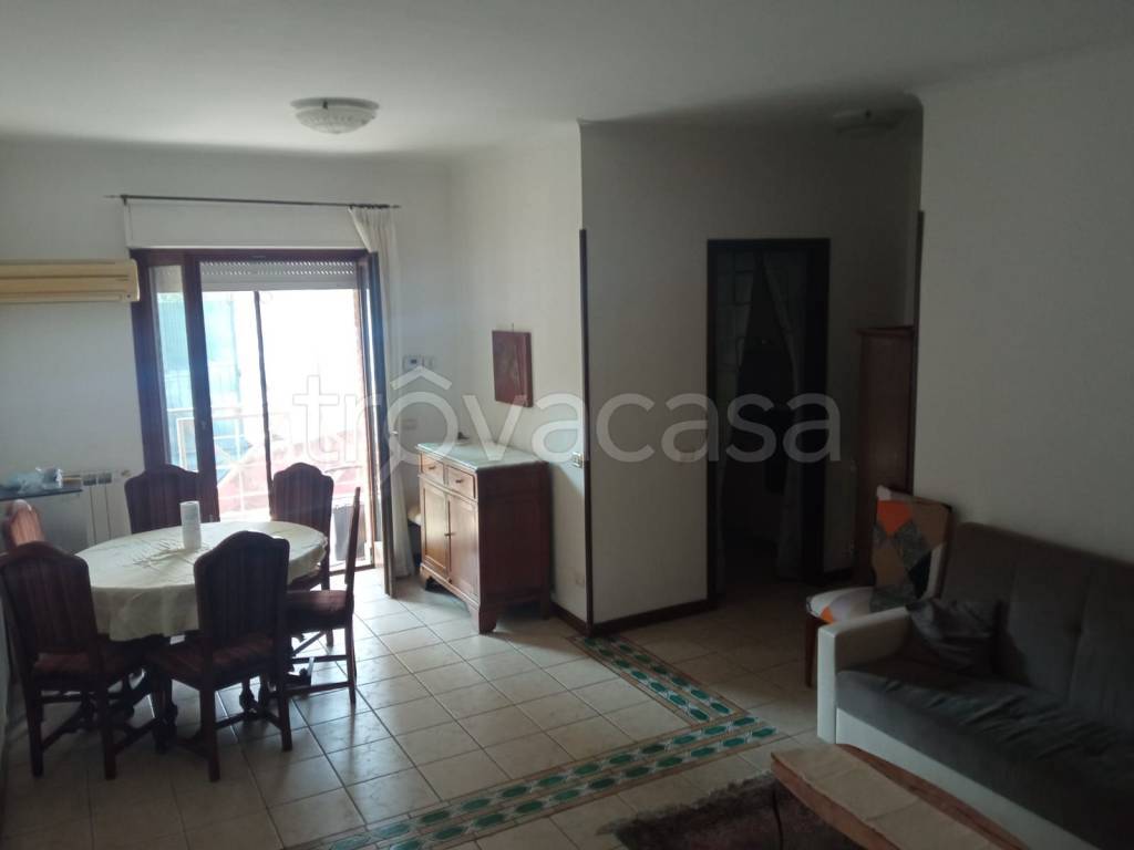 appartamento in affitto a Fara in Sabina in zona Passo Corese