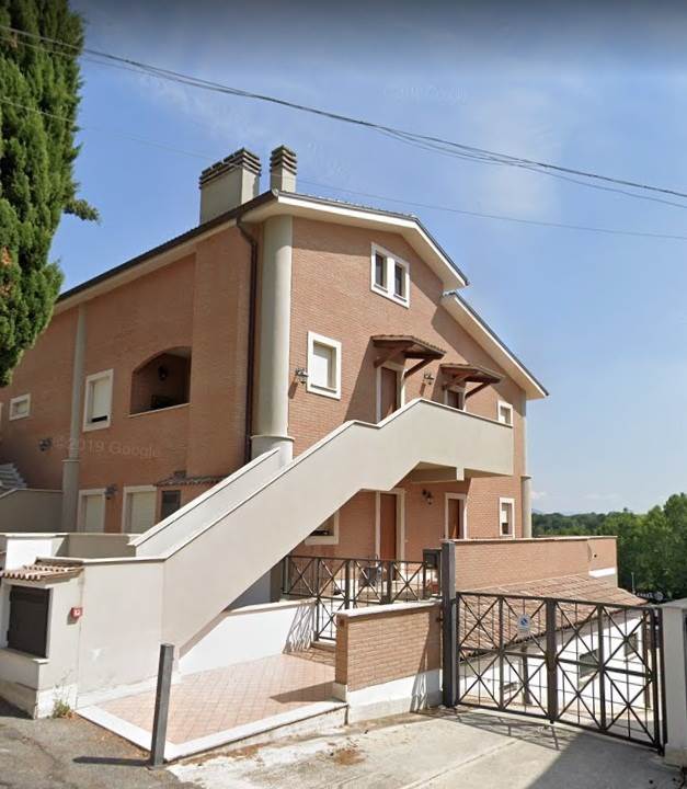 appartamento in affitto a Fara in Sabina in zona Passo Corese