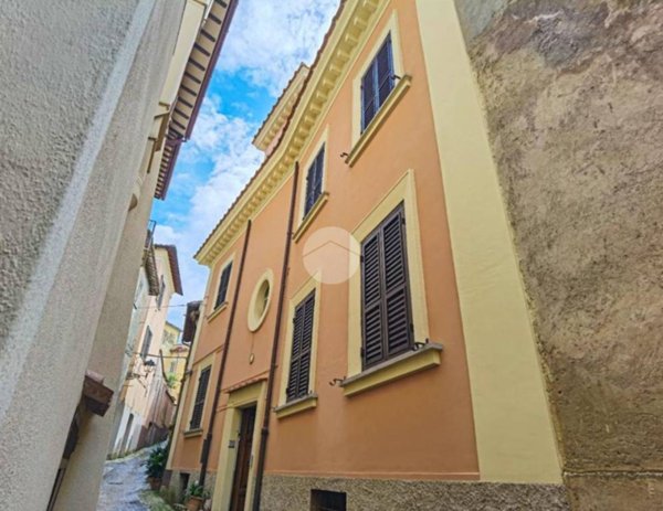 appartamento in affitto a Fara in Sabina