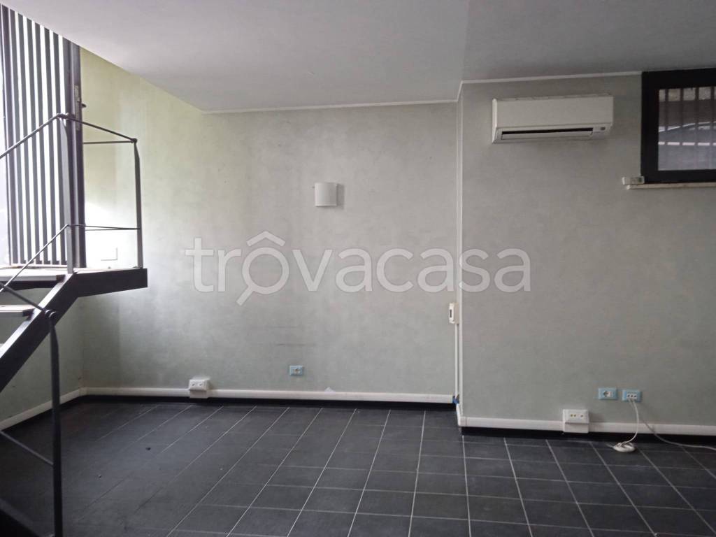 trivano in affitto a Fara in Sabina in zona Passo Corese