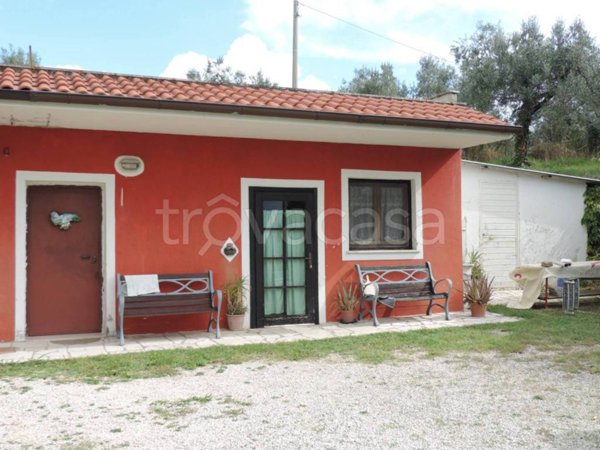 appartamento in affitto a Fara in Sabina in zona Passo Corese