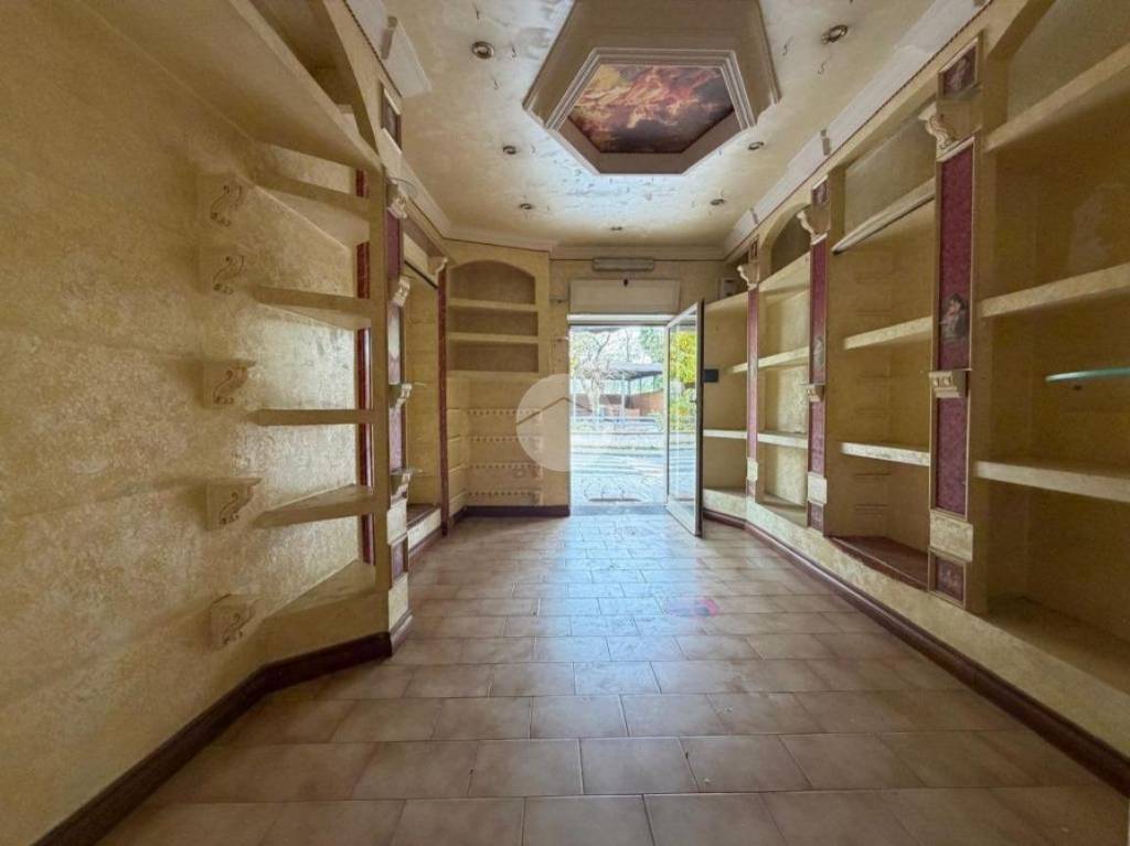 ufficio in affitto a Fara in Sabina in zona Talocci