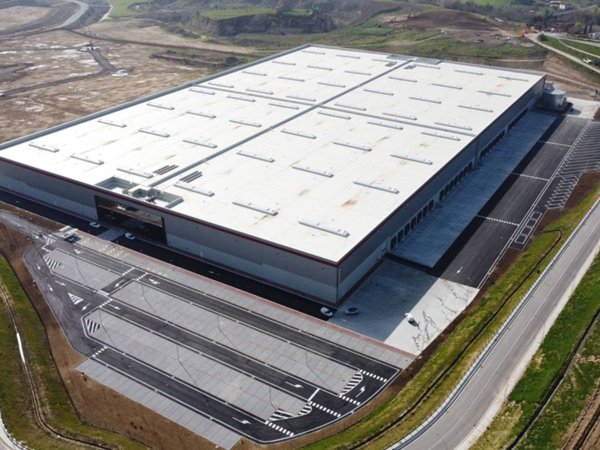 locale commerciale in affitto a Fara in Sabina