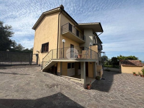 appartamento in affitto a Fara in Sabina in zona Coltodino