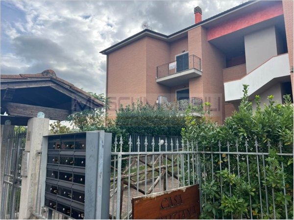 appartamento in affitto a Poggio Mirteto in zona Poggio Mirteto Scalo