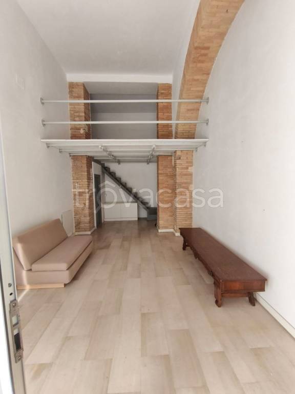 negozio in affitto a Poggio Mirteto