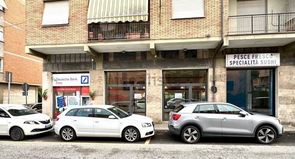 locale commerciale in affitto a Rieti