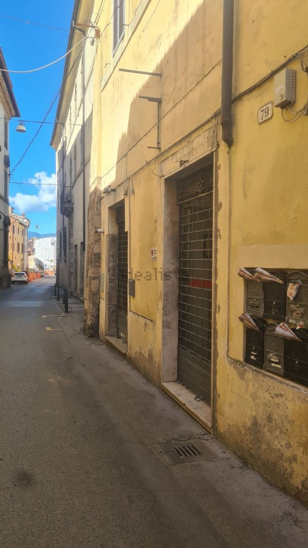 locale commerciale in affitto a Rieti in zona Centro Città