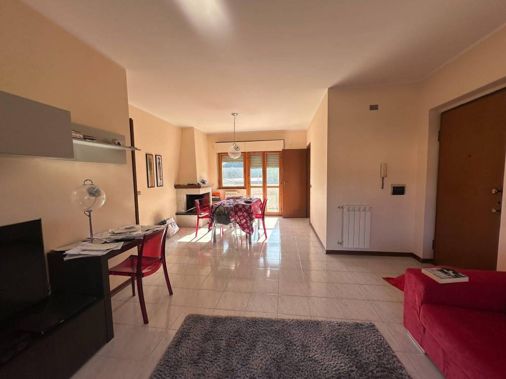 appartamento in affitto a Rieti in zona Campoloniano