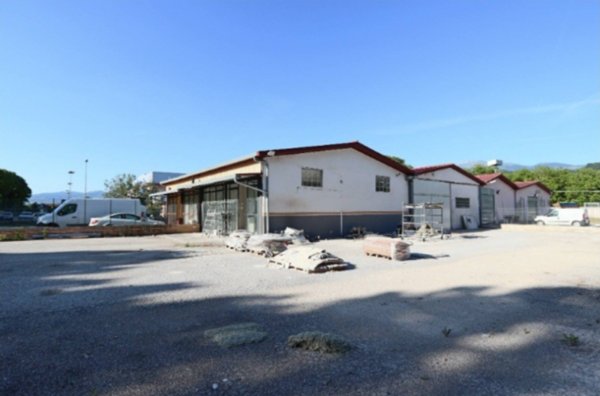 locale commerciale in affitto a Rieti in zona Quattro Strade