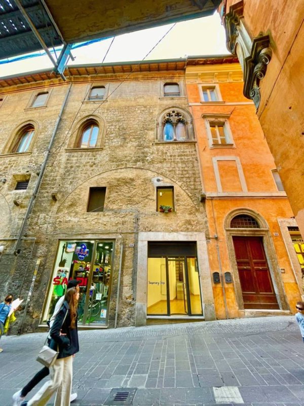 locale commerciale in affitto a Rieti in zona Centro Città
