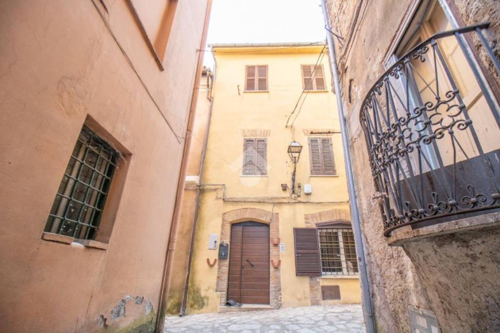 appartamento in affitto a Selci
