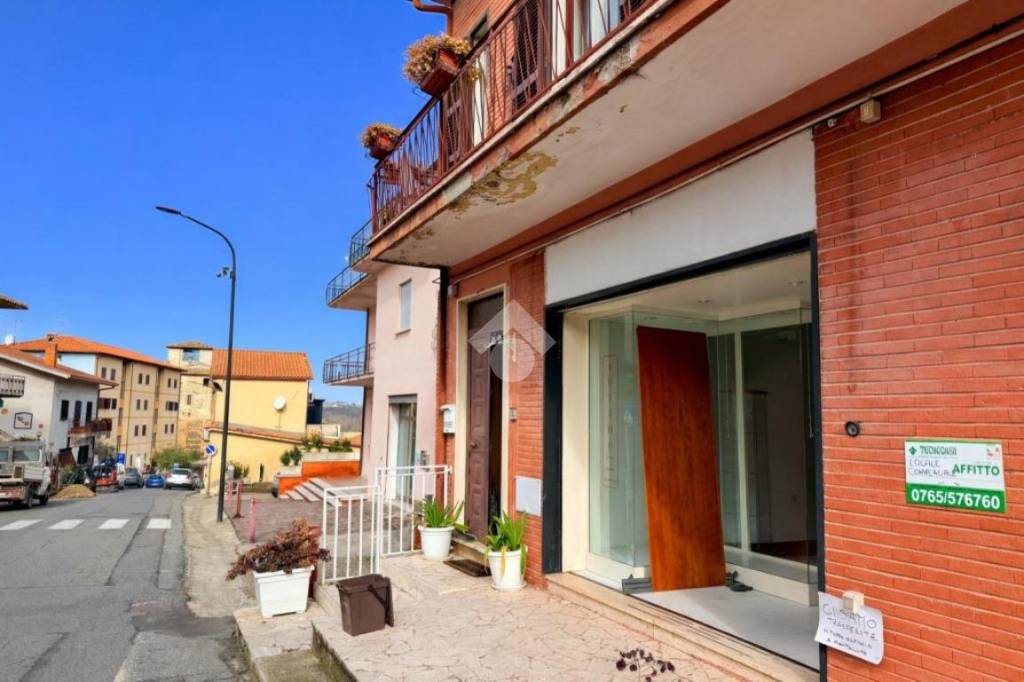 locale commerciale in affitto a Selci