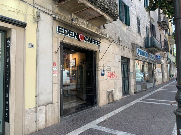 negozio in affitto ad Albano Laziale