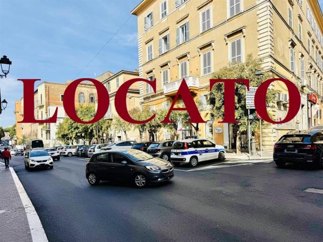 negozio in affitto ad Albano Laziale