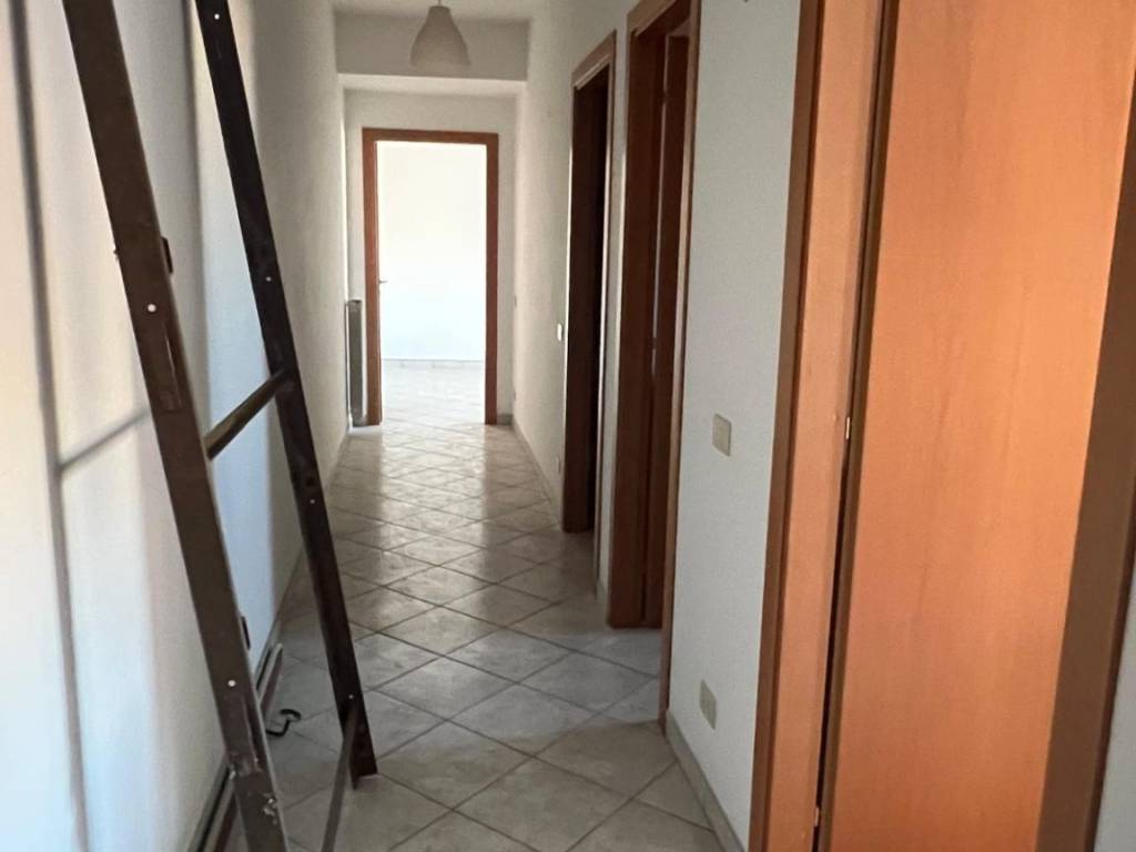 appartamento in affitto ad Albano Laziale in zona Cecchina