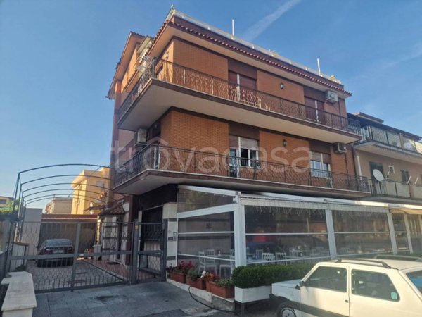 appartamento in affitto ad Albano Laziale in zona Pavona