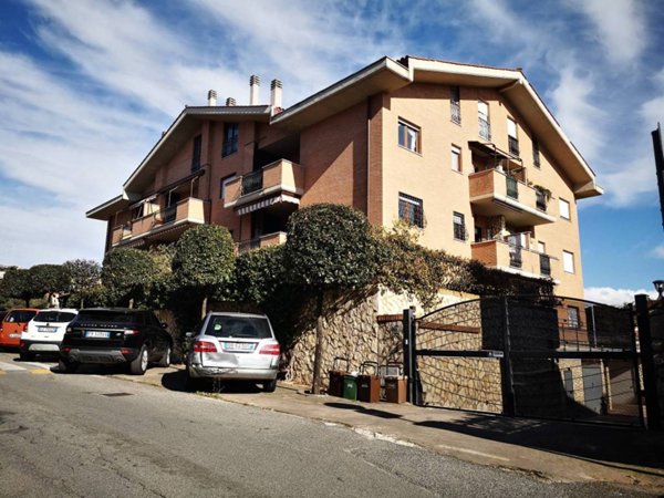 appartamento in affitto ad Albano Laziale