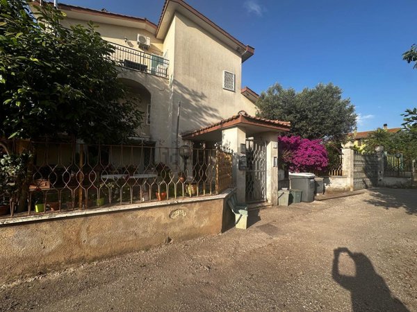 appartamento in affitto ad Albano Laziale in zona Pavona