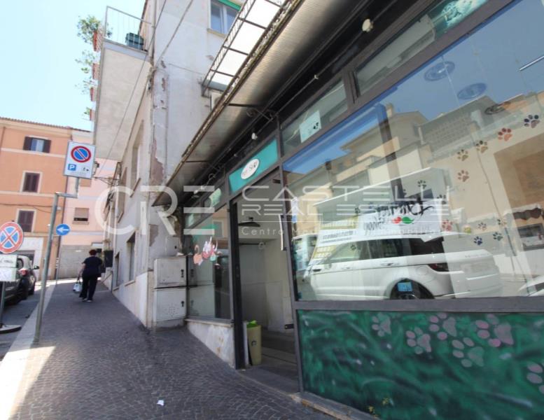 locale commerciale in affitto ad Albano Laziale
