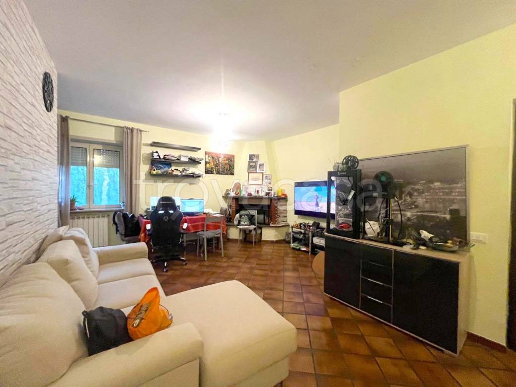 appartamento in affitto ad Albano Laziale in zona Cecchina