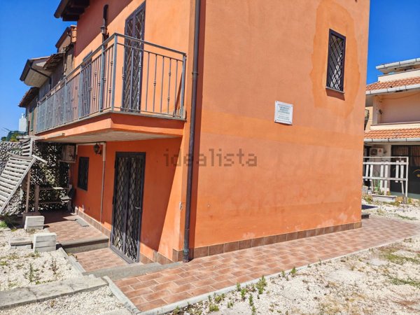 appartamento in affitto ad Albano Laziale in zona Cecchina