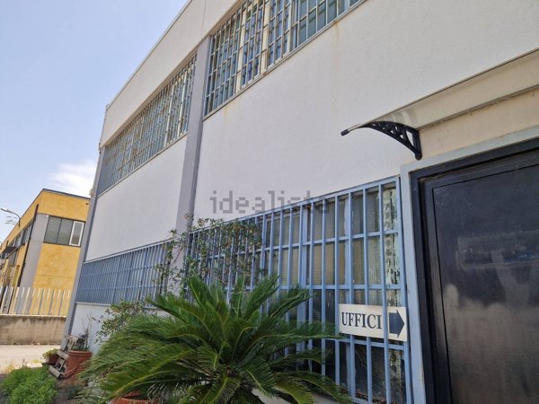 capannone in affitto ad Albano Laziale in zona Pavona