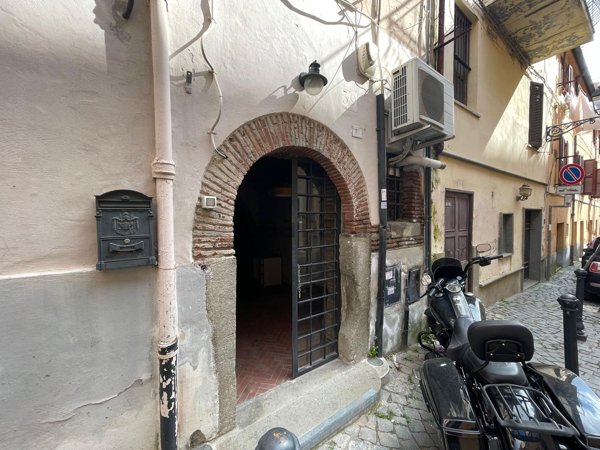 negozio in affitto ad Albano Laziale