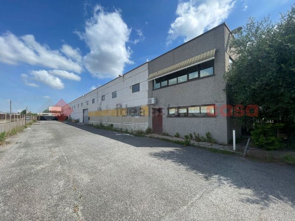 ufficio in affitto ad Albano Laziale in zona Pavona