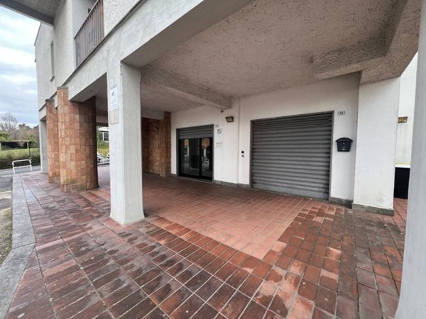 negozio in affitto ad Albano Laziale